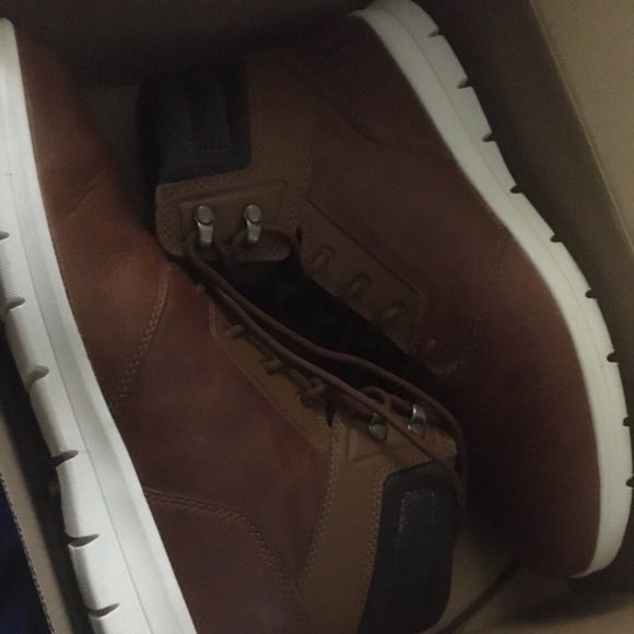 Timberland Boots - Picture 1 of 5